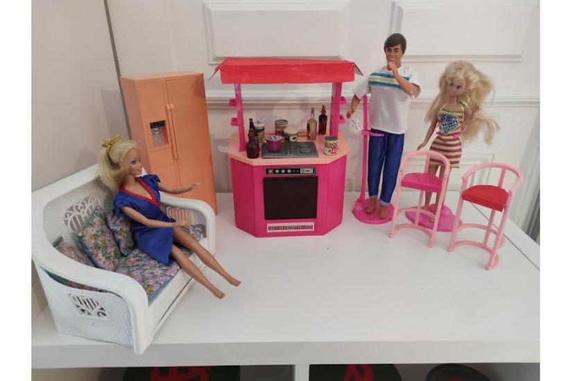 groupe de meubles de Barbie 1980 -1990