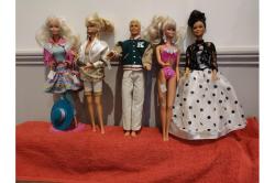 5 Barbies et Ken des années 80-90